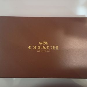 Coach Belt Set